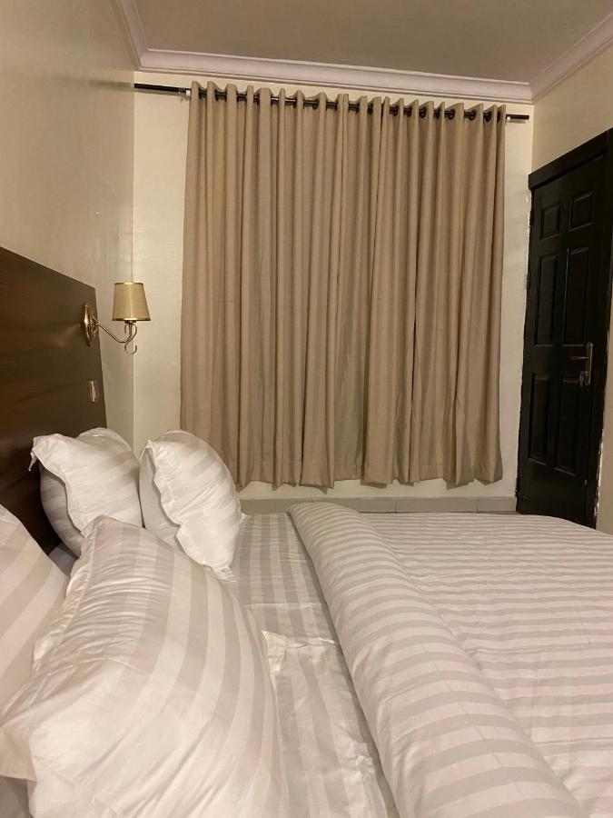 Posh Hotel&Suites Lagos Exteriér fotografie